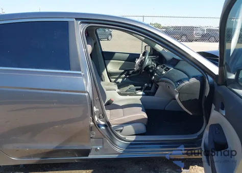 2012 Honda Accord 2.4 Lx из США, поврежденный, VIN 1HGCP2F31CA215697